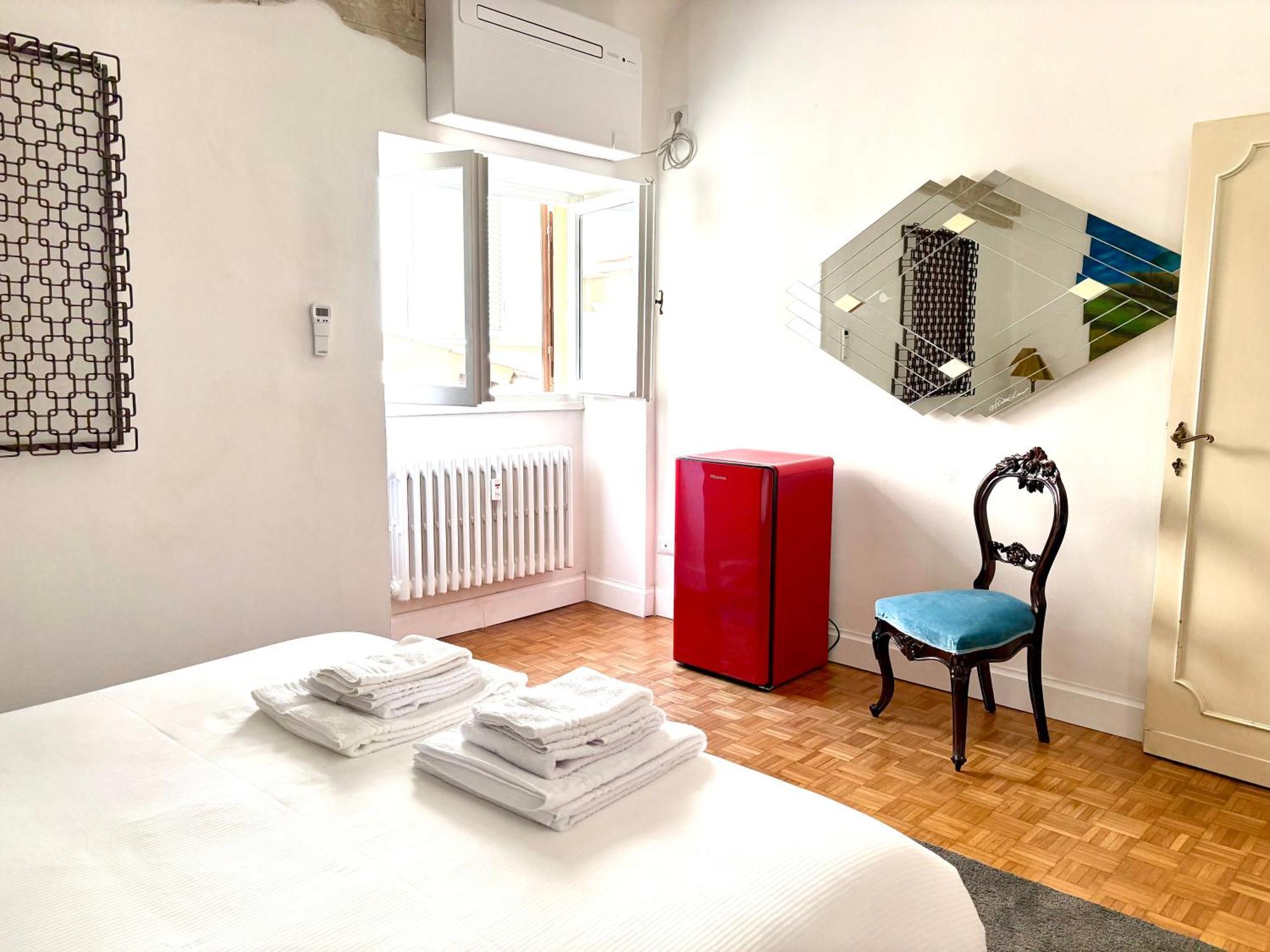 Casa D'azeglio, Florence, Quiet And Elegant Florence