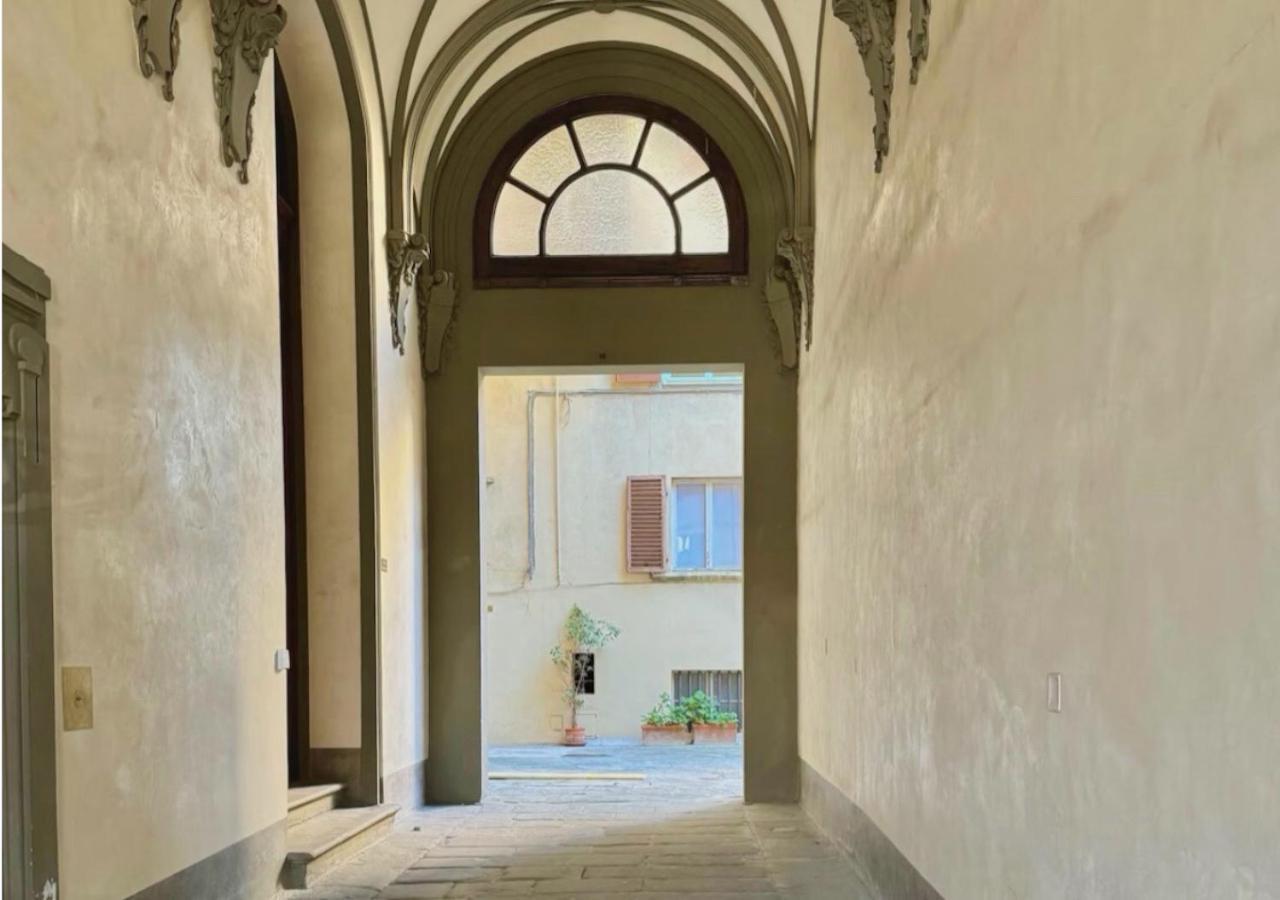 Apartment Casa D'azeglio, Florence, Quiet And Elegant Florence