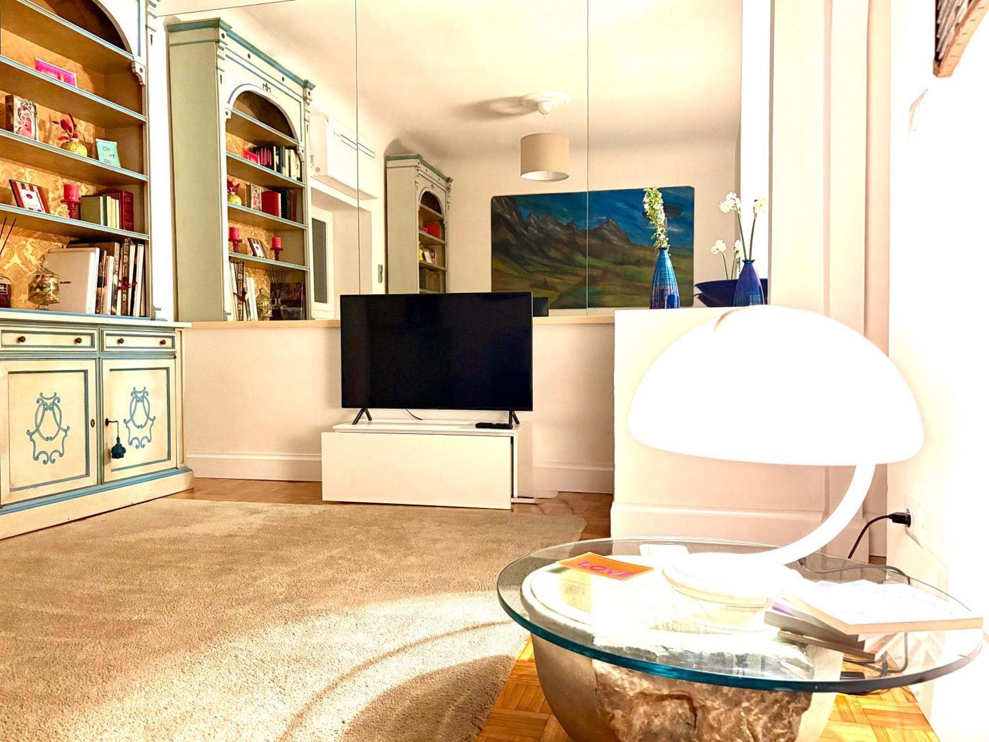 Casa D'azeglio, Florence, Quiet And Elegant